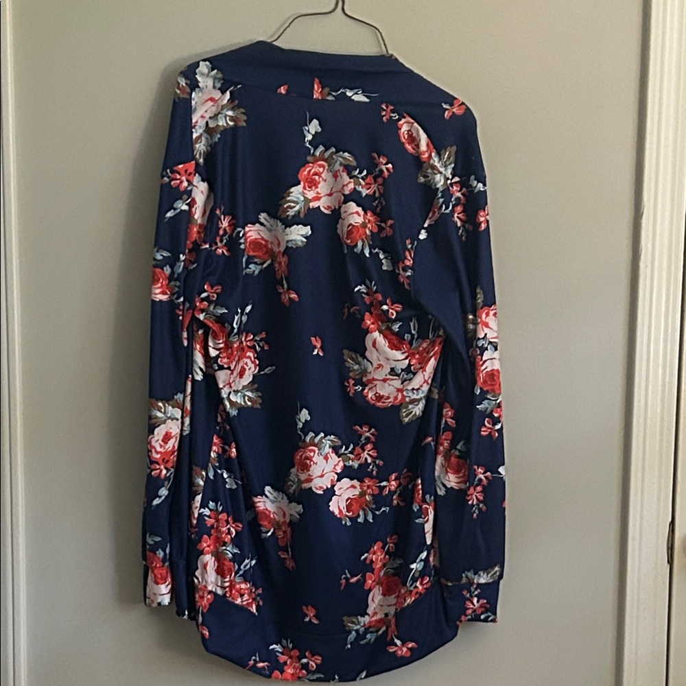 Women’s Floral Open-Front Cardigan - Picture 2 of 5